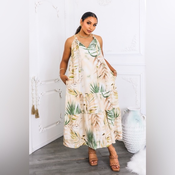 Tropical Halter Maxi Dress - Picture 6 of 7